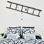 דירה Casa Rustica With Large Terrace And Sea View פוארטו דה מוגן